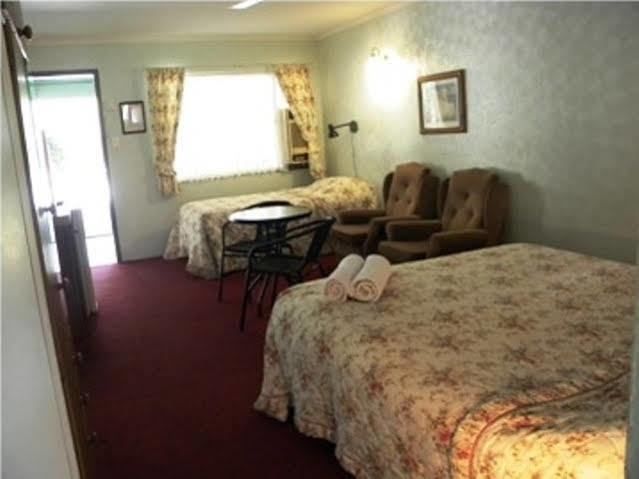 Beerwah Glasshouse Motel Zewnętrze zdjęcie