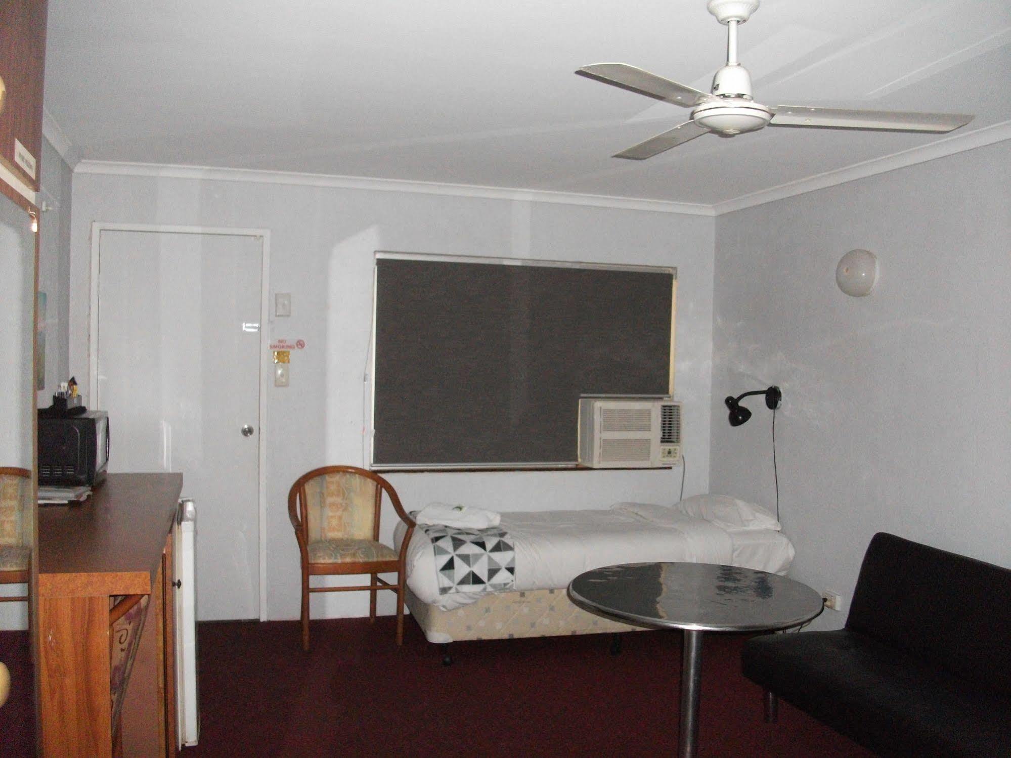 Beerwah Glasshouse Motel Zewnętrze zdjęcie