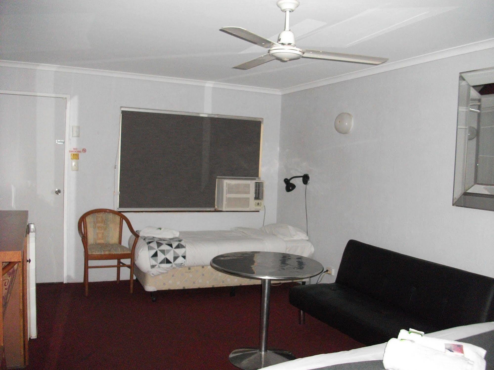 Beerwah Glasshouse Motel Zewnętrze zdjęcie
