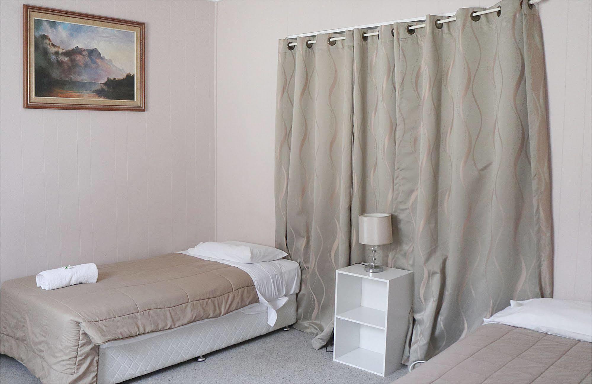 Beerwah Glasshouse Motel Zewnętrze zdjęcie