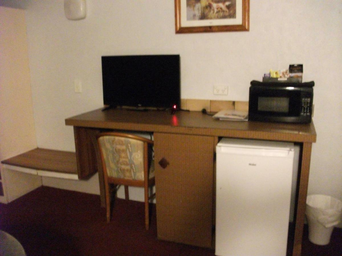 Beerwah Glasshouse Motel Zewnętrze zdjęcie